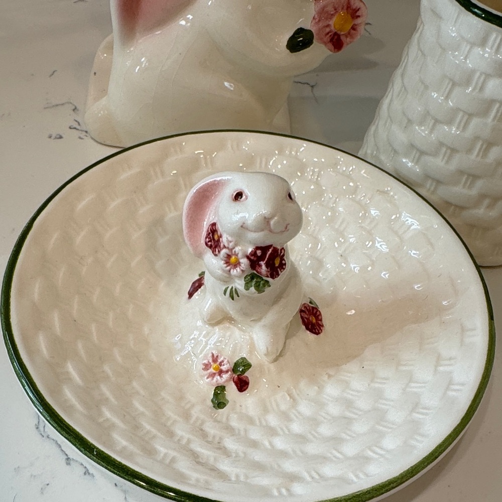 Vintage Avon Ceramic Bunny and Floral Dish Set - Picture 2 of 7